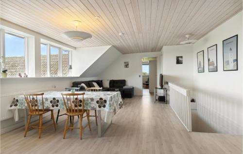 Vesthimmerland Municipality House | Beautiful Home In Farsø With Kitchen