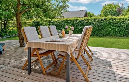 Fredensborg House | Beautiful Home In Fredensborg With Wifi