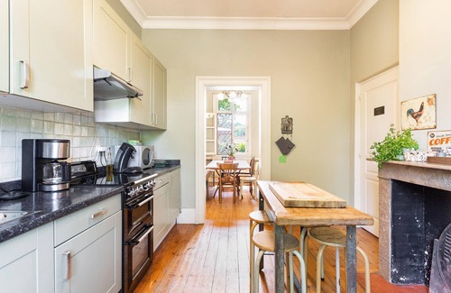 Fressin House | Beautiful home in Fressin with kitchen