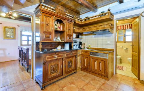 Mala Ludina House | Beautiful Home In Mala Ludina With Wifi