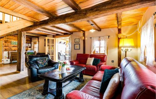 Pisarovina House | Beautiful Home In Pisarovina With Wi-Fi