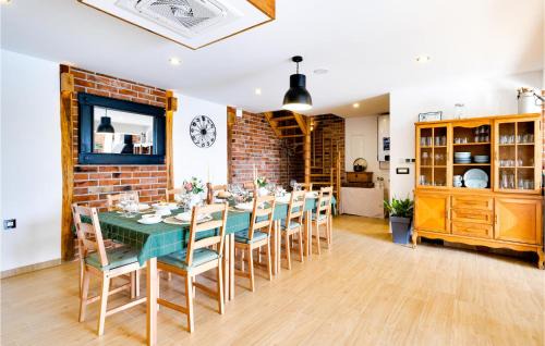 Pisarovina House | Beautiful Home In Pisarovina With Wi-Fi