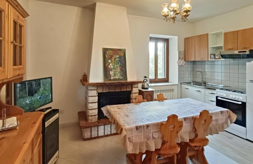 Preci House | Beautiful home in Preci with WiFi