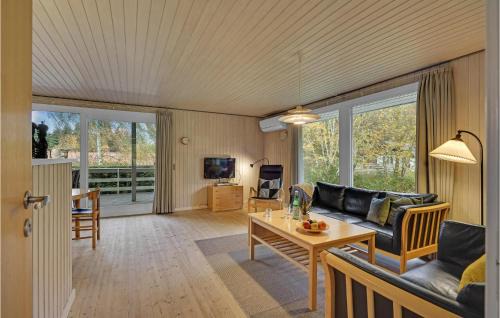Spodsbjerg House | Beautiful Home In Rudkøbing With Wifi