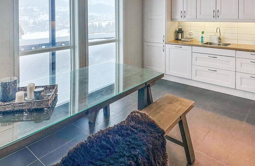 Valle House | Beautiful home in Rysstad with kitchen