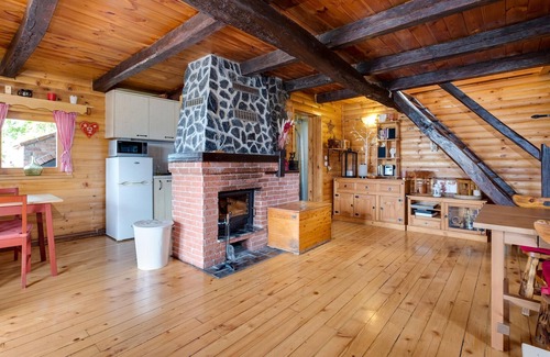 Samobor House | Beautiful home in Samobor with kitchen