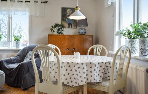 Rockneby House | Beautiful Home In Rockneby With Kitchen