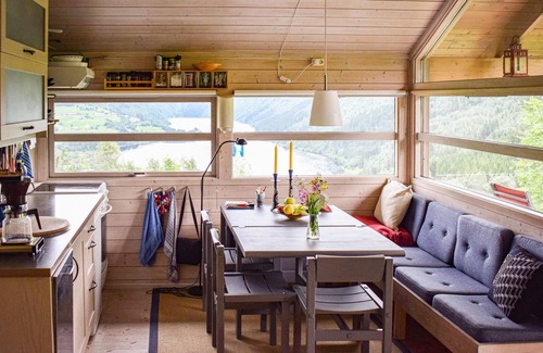 Myrkdalen House | Beautiful home in Vossestrand with WiFi