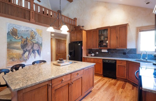 Pine House | Beautiful Home on 40+ Acres on South Platte River