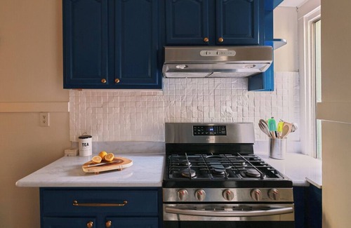 Potrero Hill House | Beautiful Home, Sun-Drenched Garden, 2 BR, 1 BA, laundry, parking, Potrero Hill