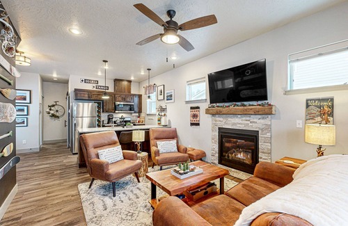 Donnelly House | Beautiful home within walking distance to Donnelly, with patios, grill, WiFi