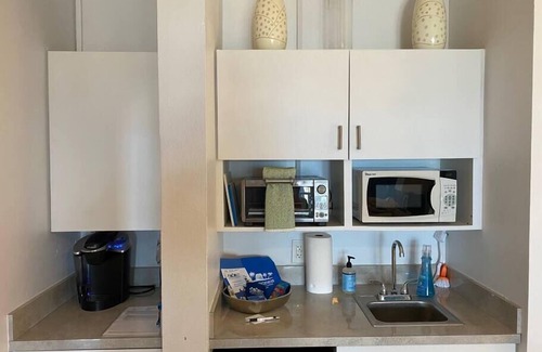 Estate Pastory Apartment | Beautiful Honeymoon Suite at Sunset Serenade