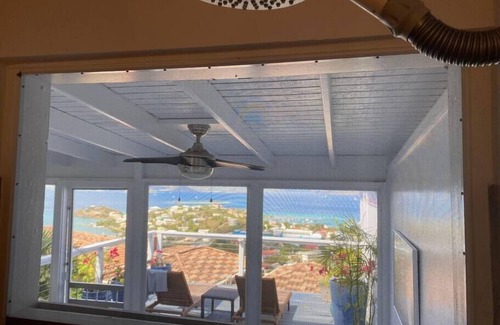 Estate Pastory Apartment | Beautiful Honeymoon Suite at Sunset Serenade