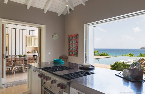 La Grande Montagne Villa | Beautiful Il Faro Luxury villa