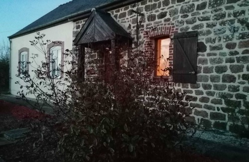 Ceauce Cottage | Beautiful, large relaxing holiday home set in beautiful rural Basse Normandy