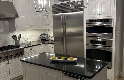 St. Michaels Villa | Beautiful Large 3 Bdrm Luxury suites with outdoor pool & spa, close walk to town