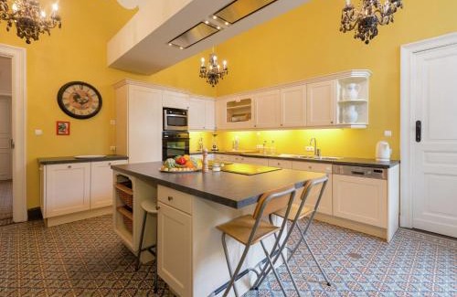 Forrieres House | Beautiful manor house in a park near Rochefort