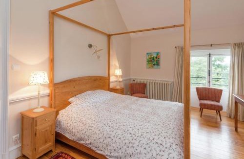 Forrieres House | Beautiful manor house in a park near Rochefort