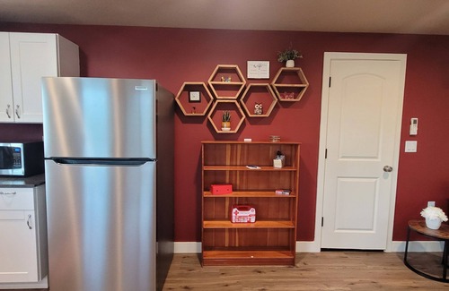 Lowell Apartment | Beautiful new apartment overlooking Dexter Lake. A peaceful place to relax.