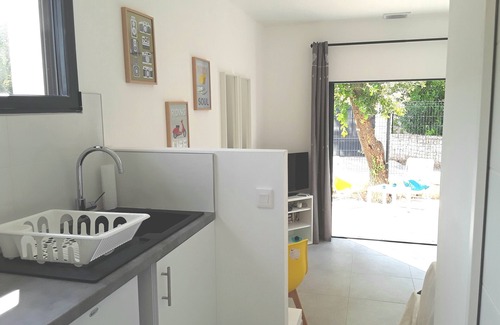 Sommieres Apartment | Beautiful new F2, all comfort, quiet, 2 steps from the center of Sommieres