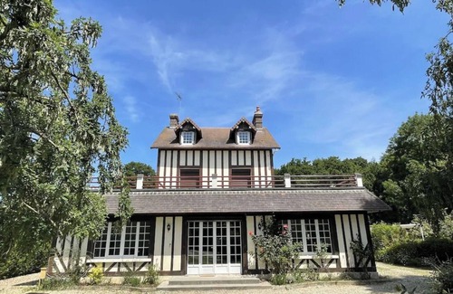 Gonneville-sur-Mer House | Beautiful Normandy house with pool (11 people)