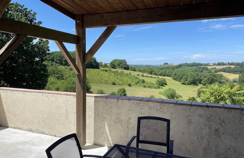 Lacepede Cottage | Beautiful old cottage, with a rear terrace giving stunning panoramic views.