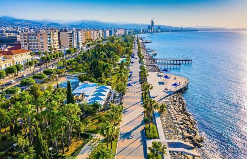 Neapolis Apartment | Beautiful One Bedroom Apartment, 186 Meters to Beach, Central Location Next to Cafes & Bars