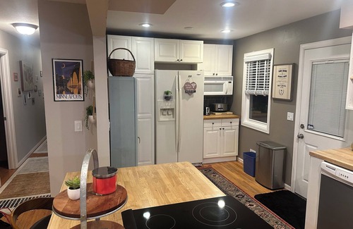 St. Anthony House | Beautiful, peaceful and oh so comfortable Twin City oasis