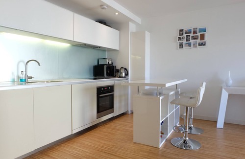 Clapham Apartment | Beautiful & Perfectly Located Ultra-Modern Flat