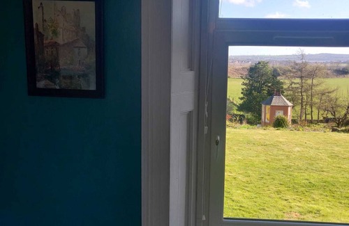 Montrose Apartment | Beautiful period property with amazing views, spacious rooms and a large garden.