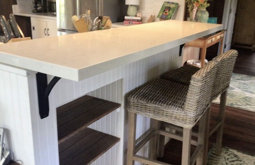 Kilauea Cottage | Beautiful Plumeria Cottage-Anini Beach Plantation Style Home