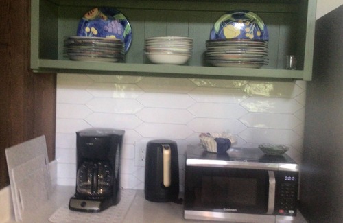 Kilauea Cottage | Beautiful Plumeria Cottage-Anini Beach Plantation Style Home