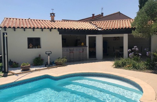 Villemoustaussou Villa | BEAUTIFUL POOL LARGE GARDEN IN PEACE NEAR CITY CARCASSONNE