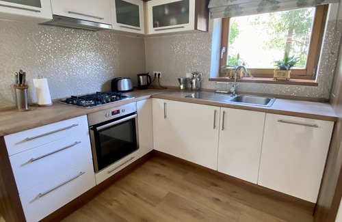 Roznava Apartment | Beautiful poolside oasis - Apartment Gemer