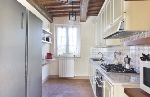 Colle di Compito Villa | Beautiful private villa with A/C, private pool, WIFI, TV, veranda and panoramic view, close to L.