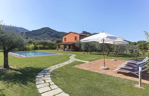 Colle di Compito Villa | Beautiful private villa with A/C, private pool, WIFI, TV, veranda and panoramic view, close to L.