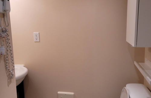 Pointe Claire Condo | Beautiful Private Studio near Montreal airport (YUL),