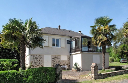 Altillac House | Beautiful private villa for 6 guests with WIFI, TV, terrace, pets allowed and panoramic view