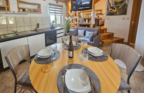 Praznica House | Beautiful private villa for 5 guests with WIFI, private pool, A/C, TV, terrace and panoramic view