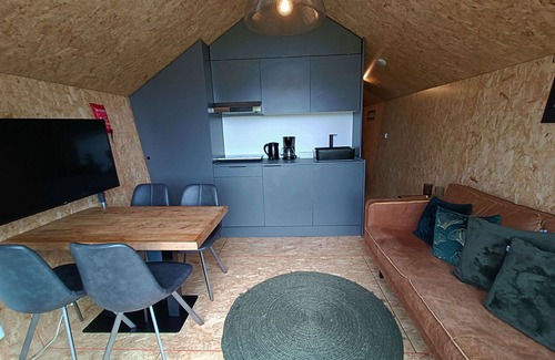 Nunspeet House | Beautiful private villa for 4 people with pool, WIFI, TV and terrace