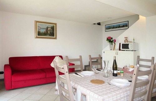 Corrido House | Beautiful private villa for 4 people with WIFI, TV and patio