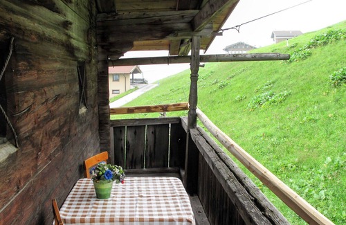 Vorderlanersbach House | Beautiful private villa for 8 people with TV, patio, pets allowed and parking