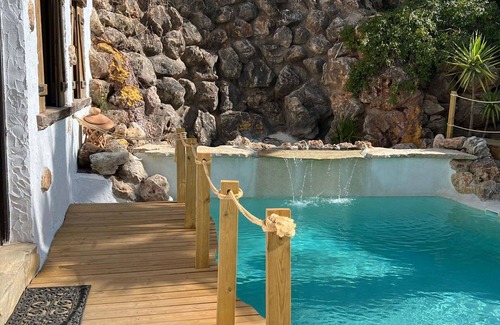 Iznajar House | Beautiful private villa for 4 guests with hot tub, private pool, A/C, WIFI