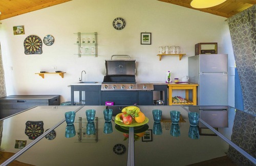 Orihi House | Beautiful private villa for 12 guests with WIFI, A/C, private pool, TV, terrace and pets allowed