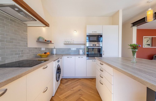 Pineuilh House | Beautiful Property on the Banks of the Dordogne with Private Pool