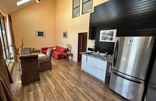 Pender Island Apartment | Beautiful, quiet place to stay with lovely beach access and stunning views