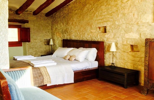 Rocallaura Other | Beautiful Recently Renovated Farmhouse with Pool