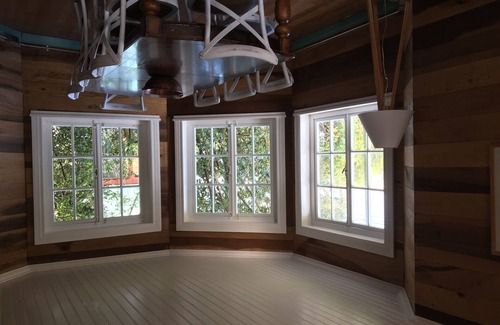 Frutillar House | Beautiful refurbished traditional german house in lakefront