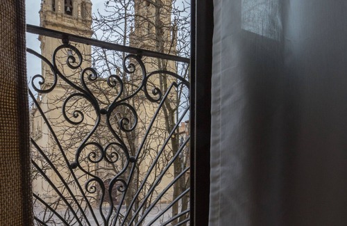 Logrono Historic Centre Apartment | Beautiful renovated apartment in central Logroño with WIFI