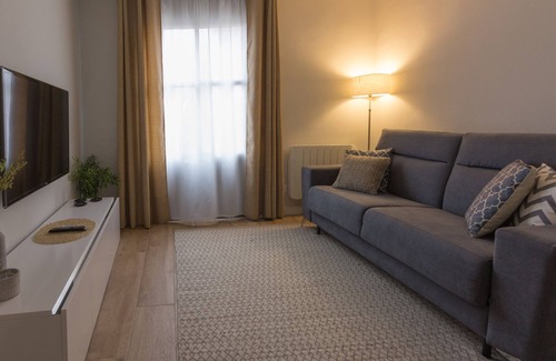 Logrono Historic Centre Apartment | Beautiful renovated apartment in central Logroño with WIFI